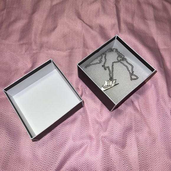 Nike Necklace - Picture 2 of 2